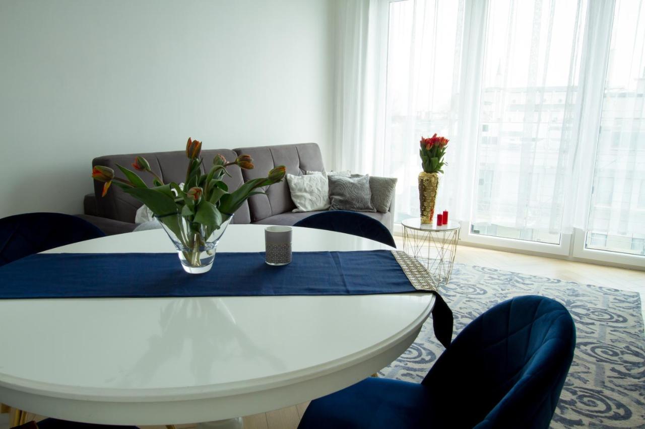 Nowy Apartment Przy Placu Szembeka Warszawa Exteriör bild
